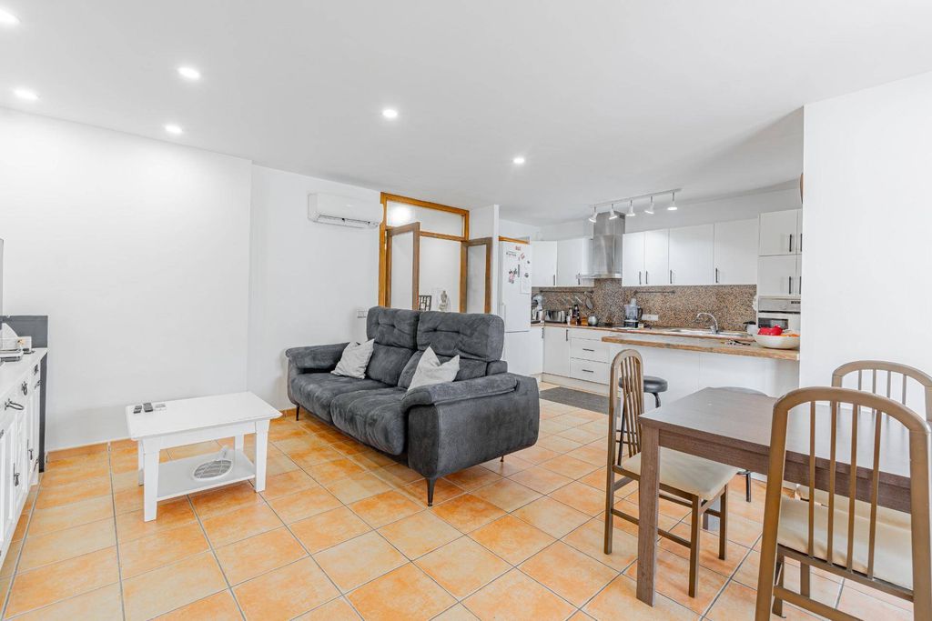 Luxury Apartment for sale in Ses Salines, 729 000 €, Photo 7