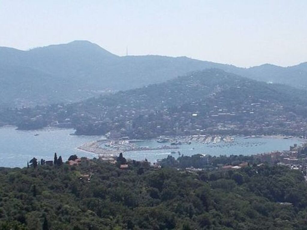 Luxury House for sale in Rapallo, 1 650 000 €, Photo 1