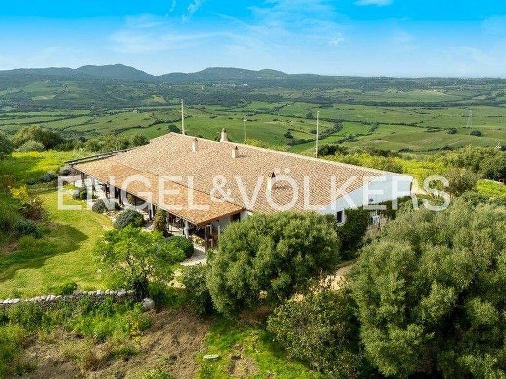 Maison de luxe à vendre à Aglientu, 2 500 000 €, Photo 1