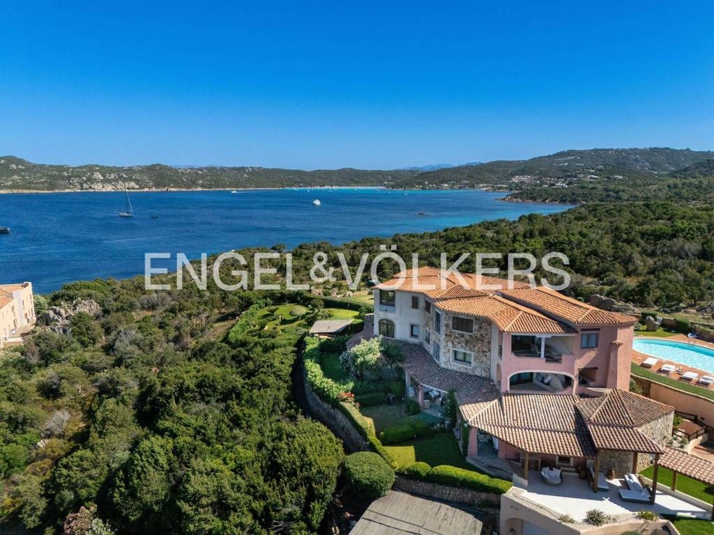 Luxury Apartment for sale in Arzachena, 800 000 €, Photo 1