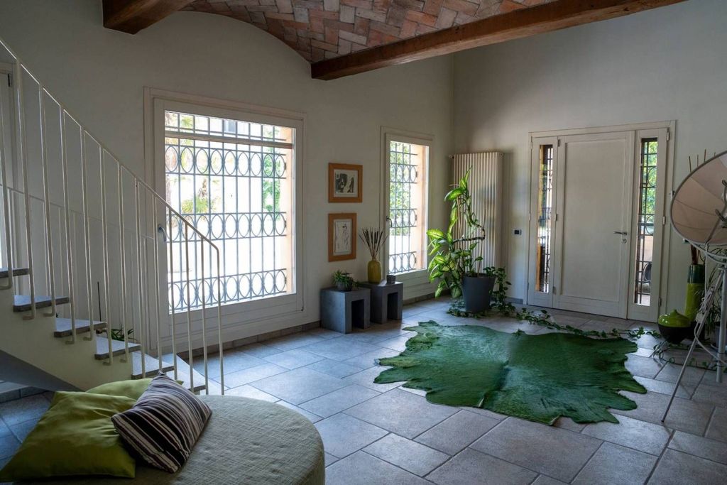 Maison de luxe à vendre à Modena, 1 350 000 €, Photo 2