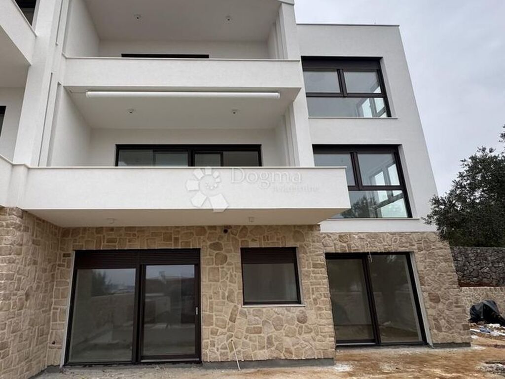 Luxury Apartment for sale in Krk, 990 000 €, Photo 2
