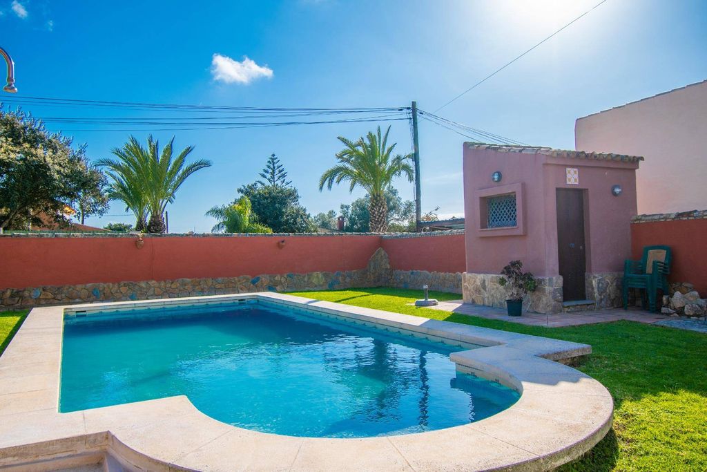 Luxury House for sale in Chiclana de La Frontera, 460 000 €, Photo 4