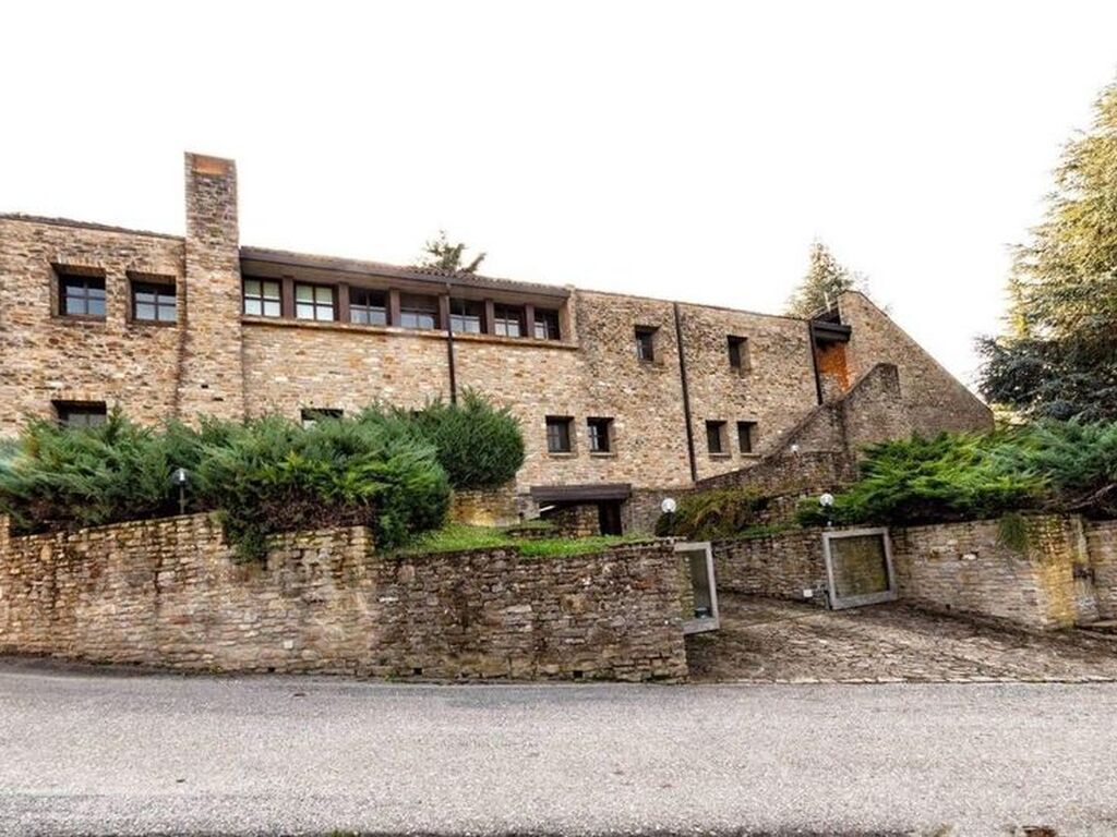 Maison de luxe à vendre à Santo Stefano Belbo, 870 000 €, Photo 1
