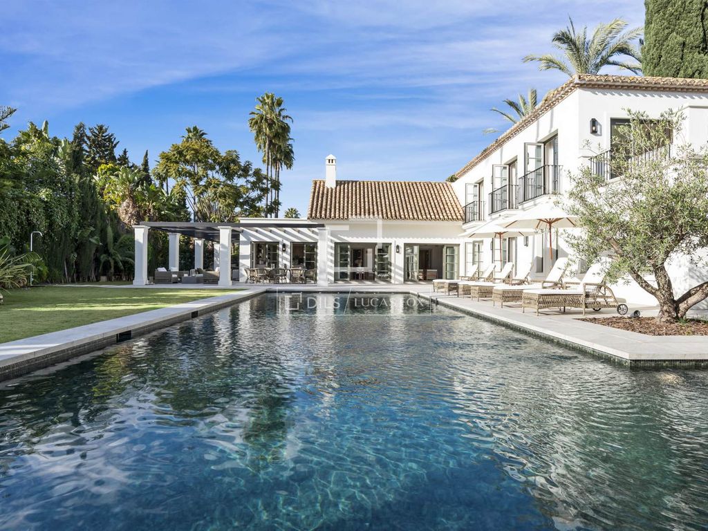 Luxury House for sale in Marbella, 10 850 000 €, Photo 1