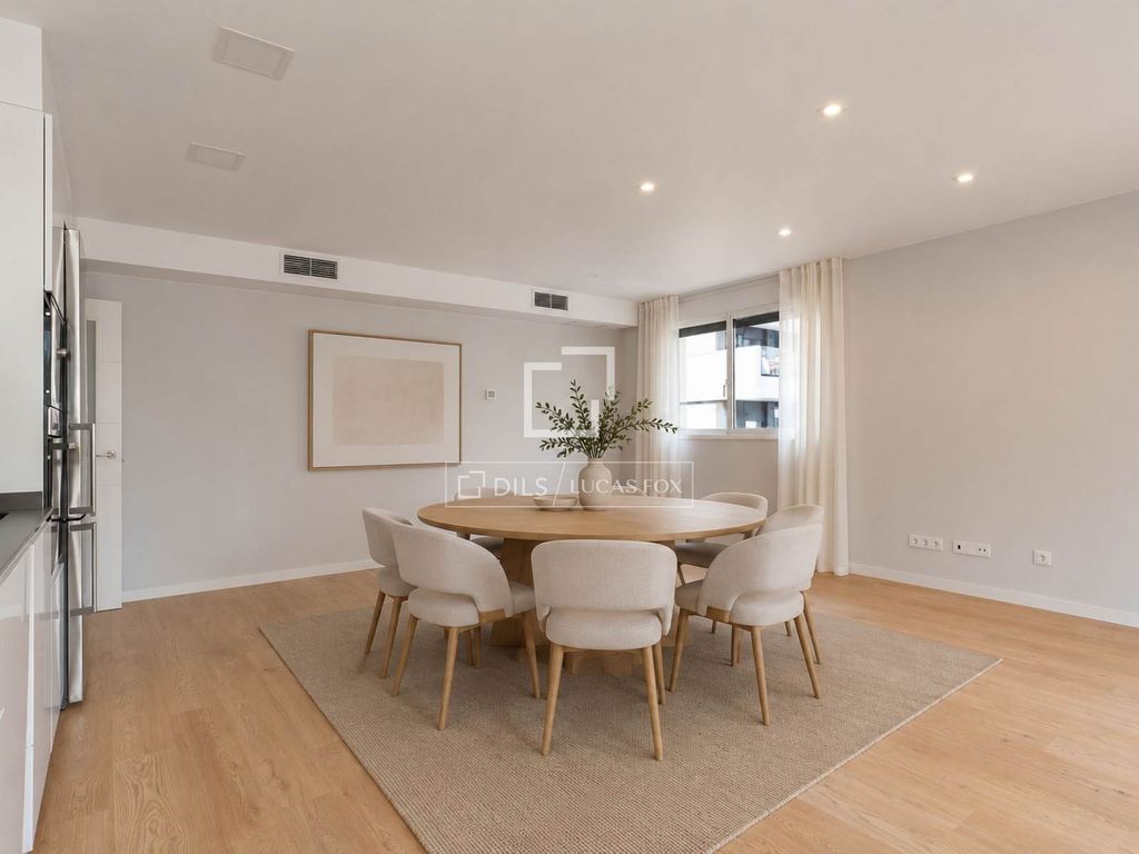 Luxury Apartment for sale in Esplugues de Llobregat, 800 000 €, Photo 2