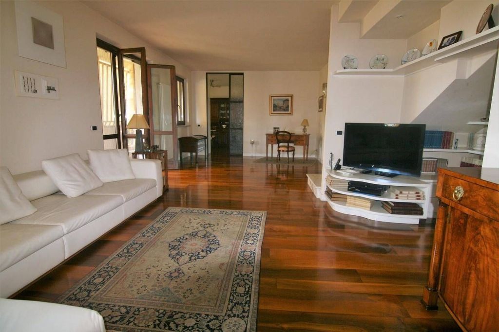 Appartement de luxe à vendre à Carrara, 640 000 €, Photo 2