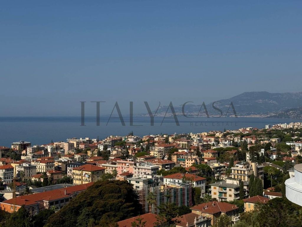 Luxury Apartment for sale in Bordighera, 1 200 000 €, Photo 2