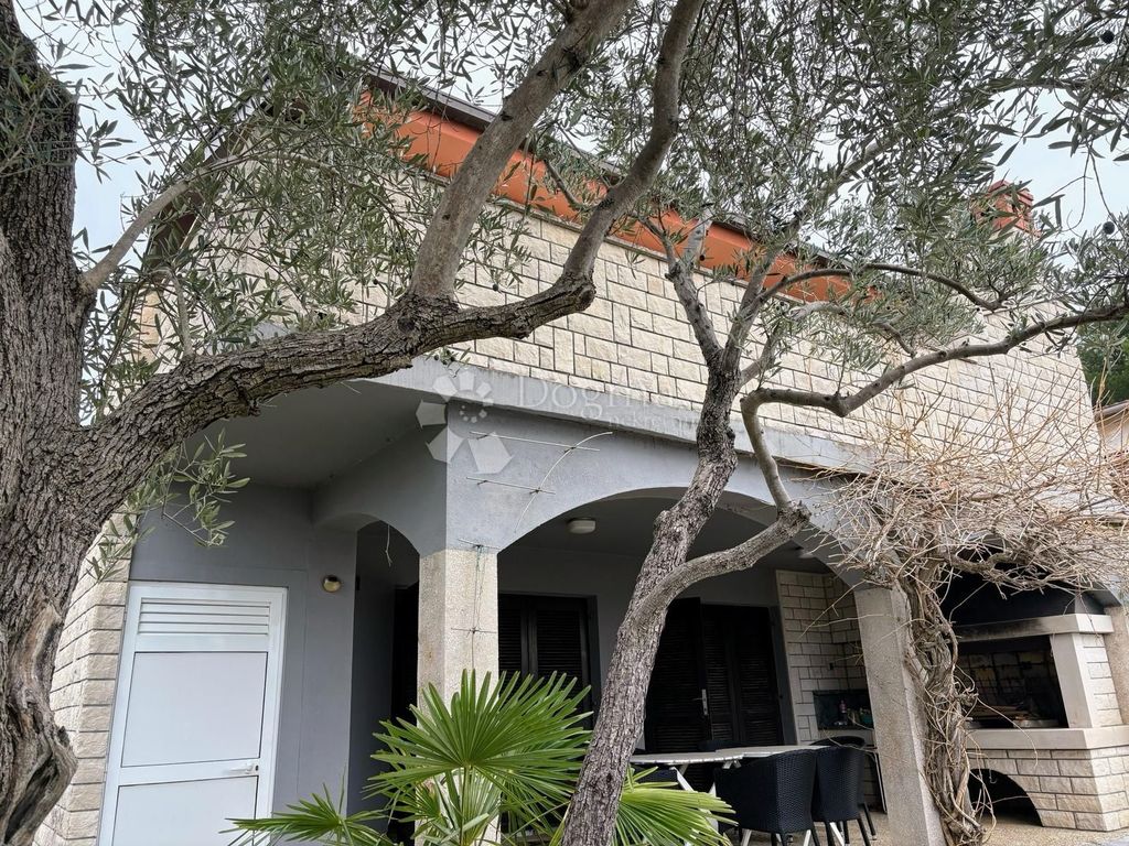 Luxury House for sale in Krk, 950 000 €, Photo 3
