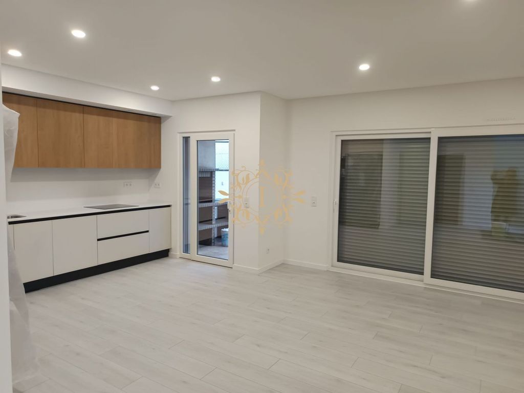 Maison de luxe à vendre à Seixal, 495 000 €, Photo 3