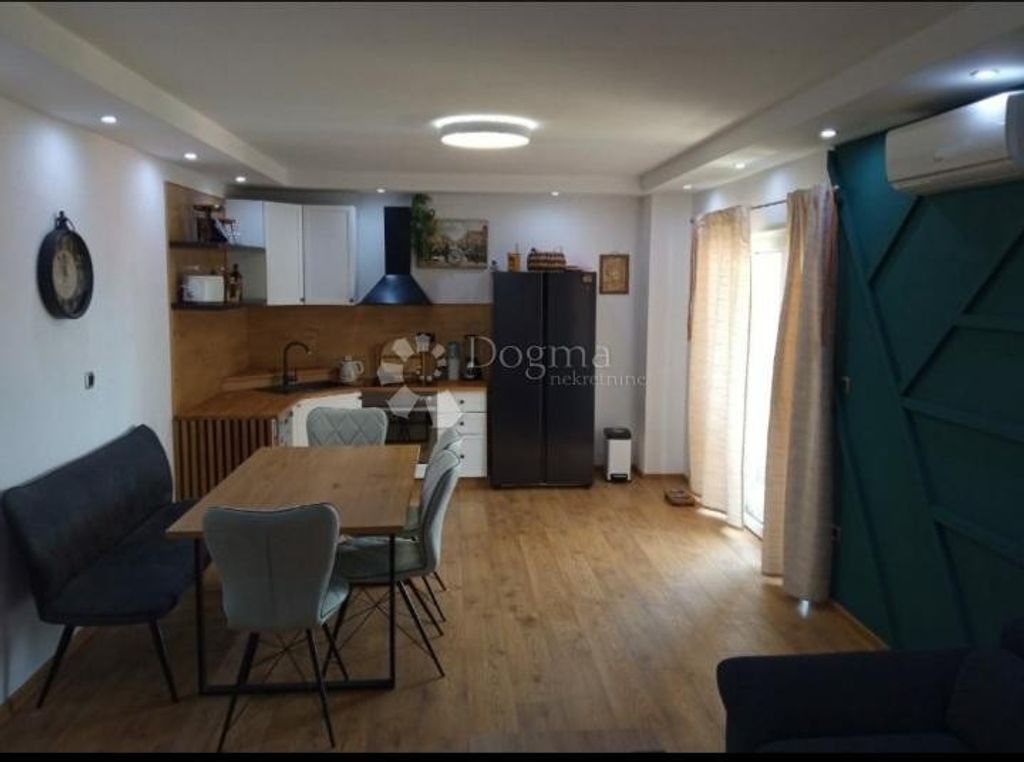 Luxury House for sale in Dugi Rat, 533 000 €, Photo 5