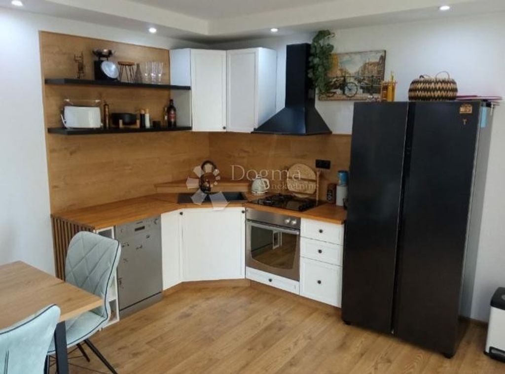 Luxury House for sale in Dugi Rat, 533 000 €, Photo 6