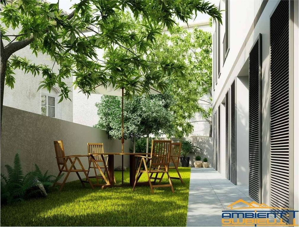 Luxury Apartment for sale in Lecco, 630 000 €, Photo 1