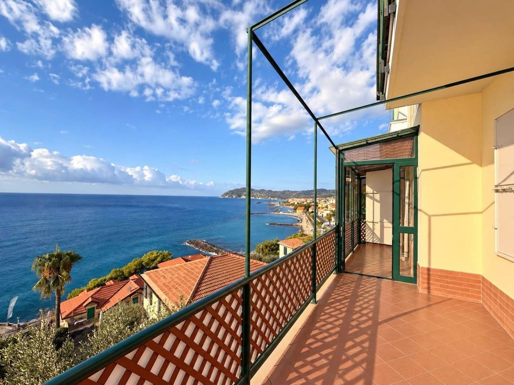 Appartement de luxe à vendre à Cervo, 530 000 €, Photo 1