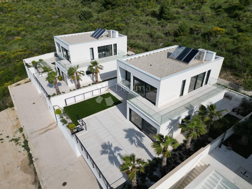 Maison de luxe à vendre à Bol, 1 450 000 €, Photo 2