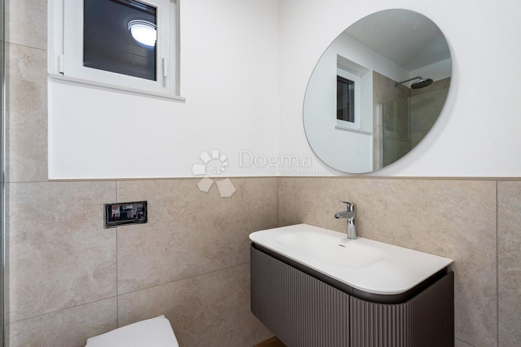 Luxury House for sale in Crikvenica, 650 000 €, Photo 3