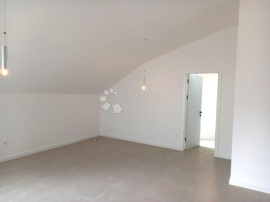 Appartement de luxe à vendre à Crikvenica, 517 050 €, Photo 3