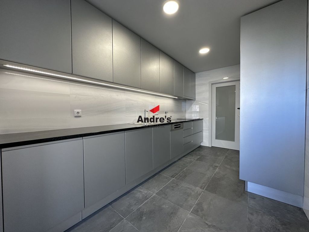 Luxury Apartment for sale in Porto, 660 000 €, Photo 4