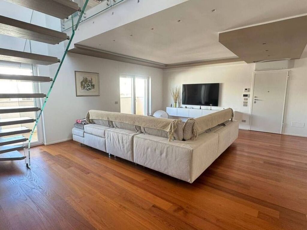 Luxury Apartment for sale in Monopoli, 540 000 €, Photo 1