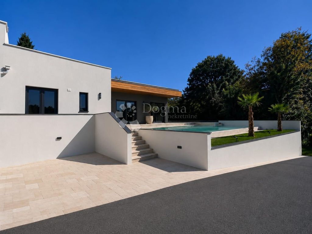 Maison de luxe à vendre à Barban, 460 000 €, Photo 2