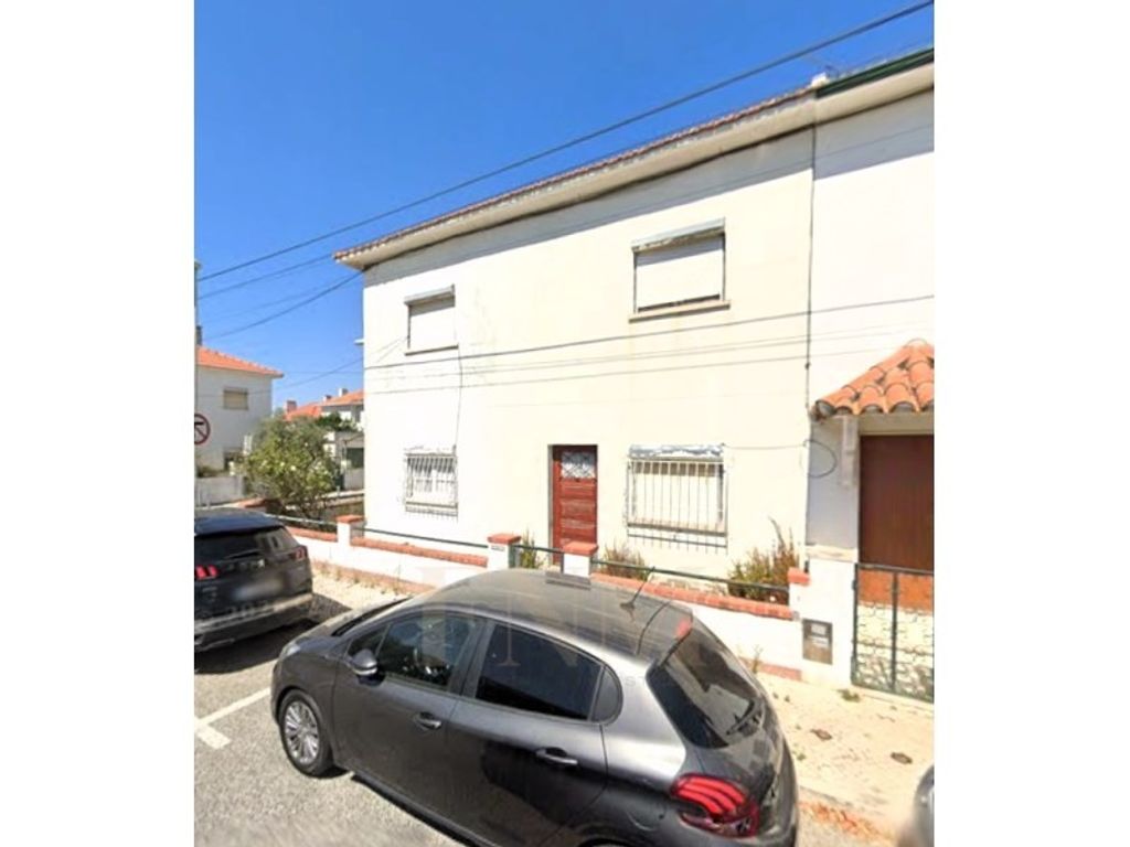 Maison de luxe à vendre à Lisbon, 850 000 €, Photo 2