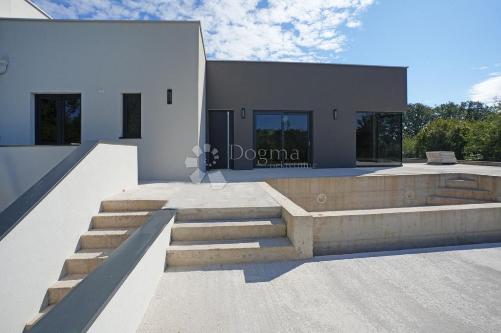 Maison de luxe à vendre à Barban, 460 000 €, Photo 4