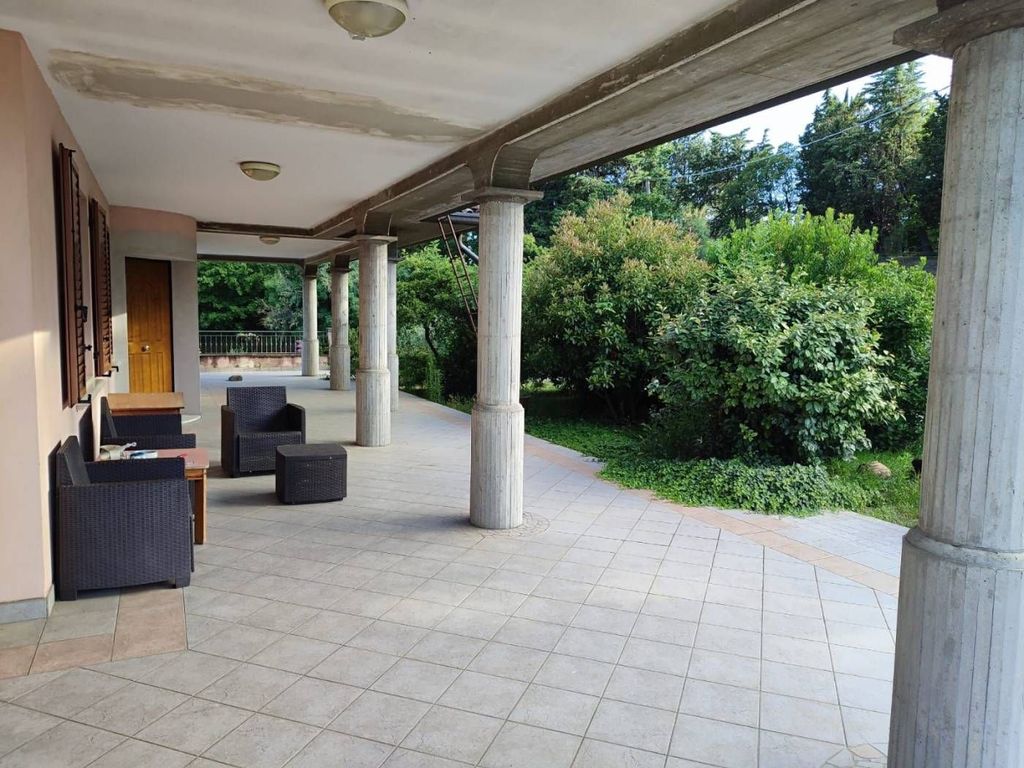 Luxury House for sale in Meldola, 680 000 €, Photo 1