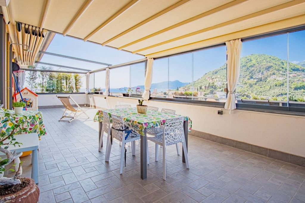 Luxury Apartment for sale in Chiavari, 1 000 000 €, Photo 1