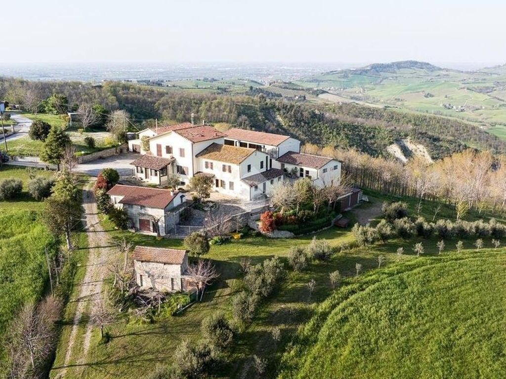 Luxury House for sale in Meldola, 1 300 000 €, Photo 1