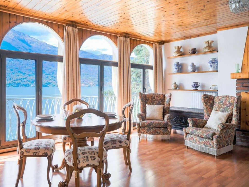 Luxury Apartment for sale in Dervio, 430 000 €, Photo 1