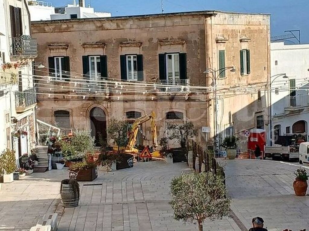 Luxury House for sale in Ostuni, 2 000 000 €, Photo 1