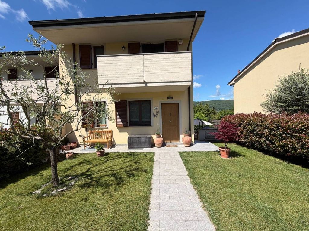Luxury House for sale in Vaglia, 498 000 €, Photo 1