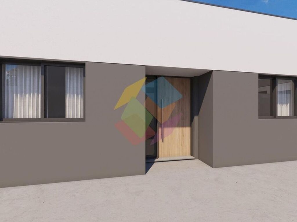Luxury House for sale in Santa Maria Da Feira, 440 000 €, Photo 2