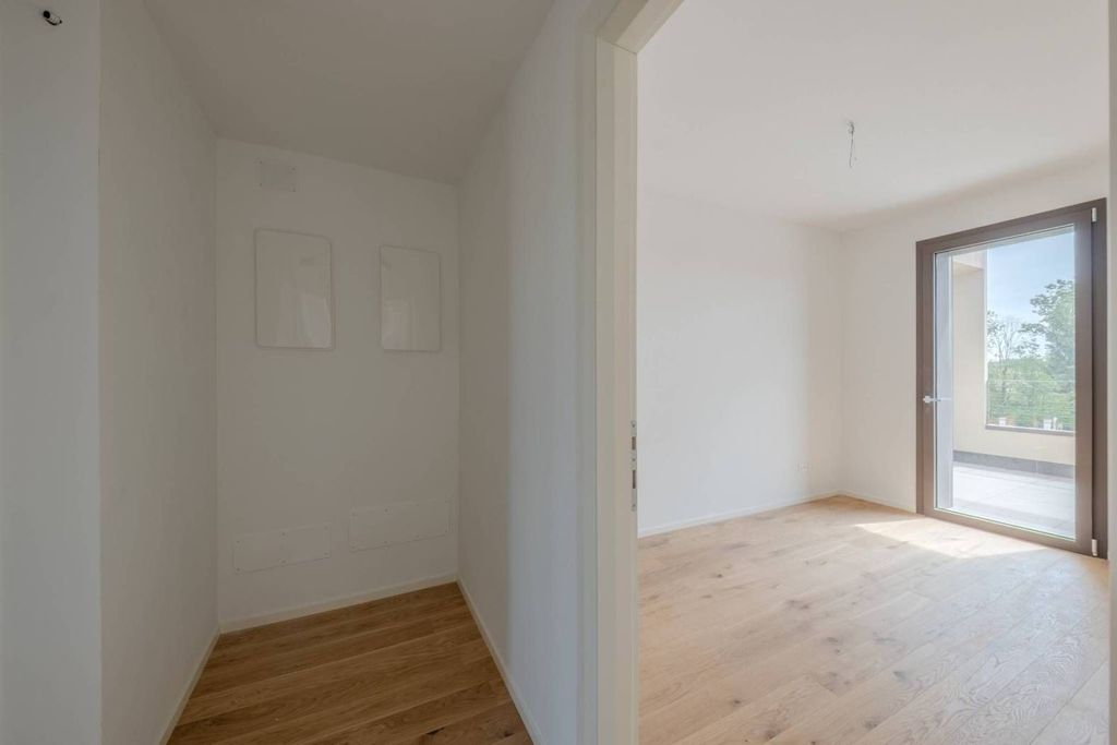Luxury Apartment for sale in Spinea-Orgnano, 480 000 €, Photo 3
