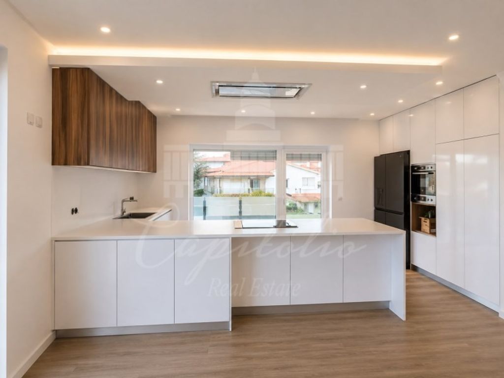 Maison de luxe à vendre à Leiria, 425 000 €, Photo 4