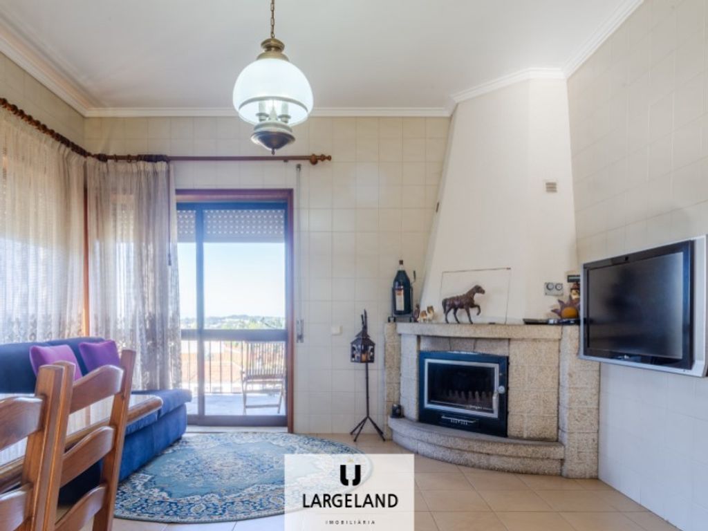 Luxury House for sale in Santa Maria Da Feira, 490 000 €, Photo 4
