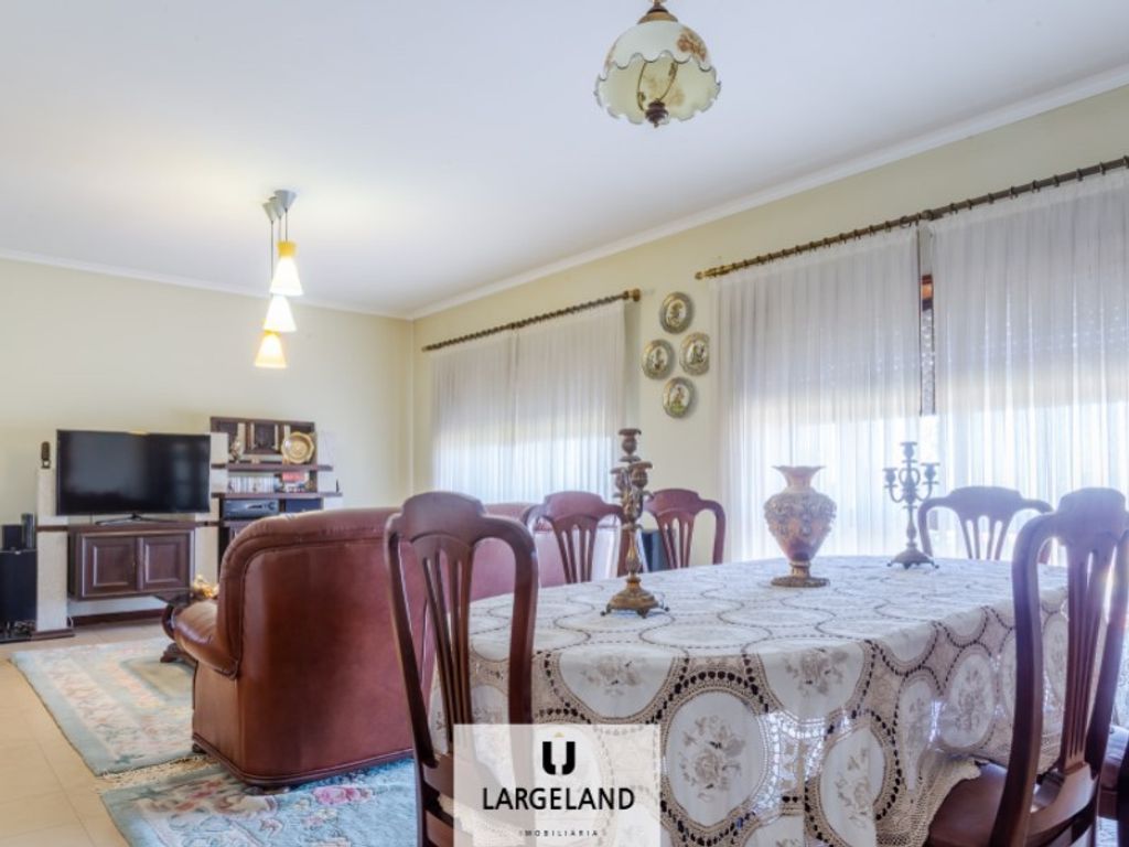 Luxury House for sale in Santa Maria Da Feira, 490 000 €, Photo 5
