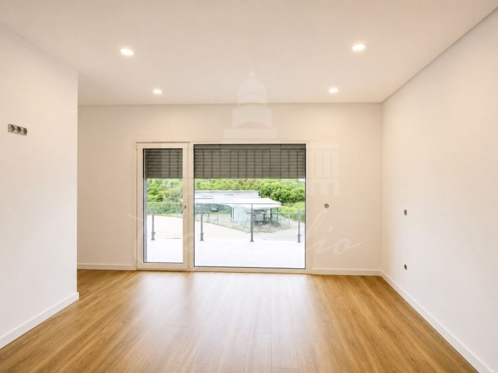 Maison de luxe à vendre à Leiria, 425 000 €, Photo 6