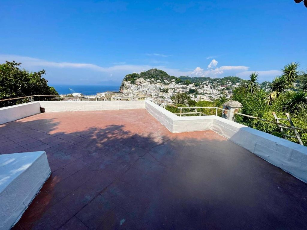 Luxury House for sale in Capri, 1 600 000 €, Photo 1