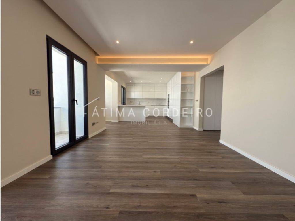 Appartement de luxe à vendre à Almada, 700 000 €, Photo 3