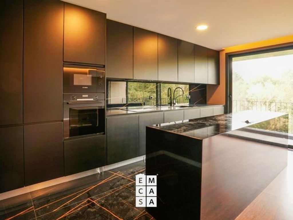 Luxury Apartment for sale in Gondomar, 576 000 €, Photo 5