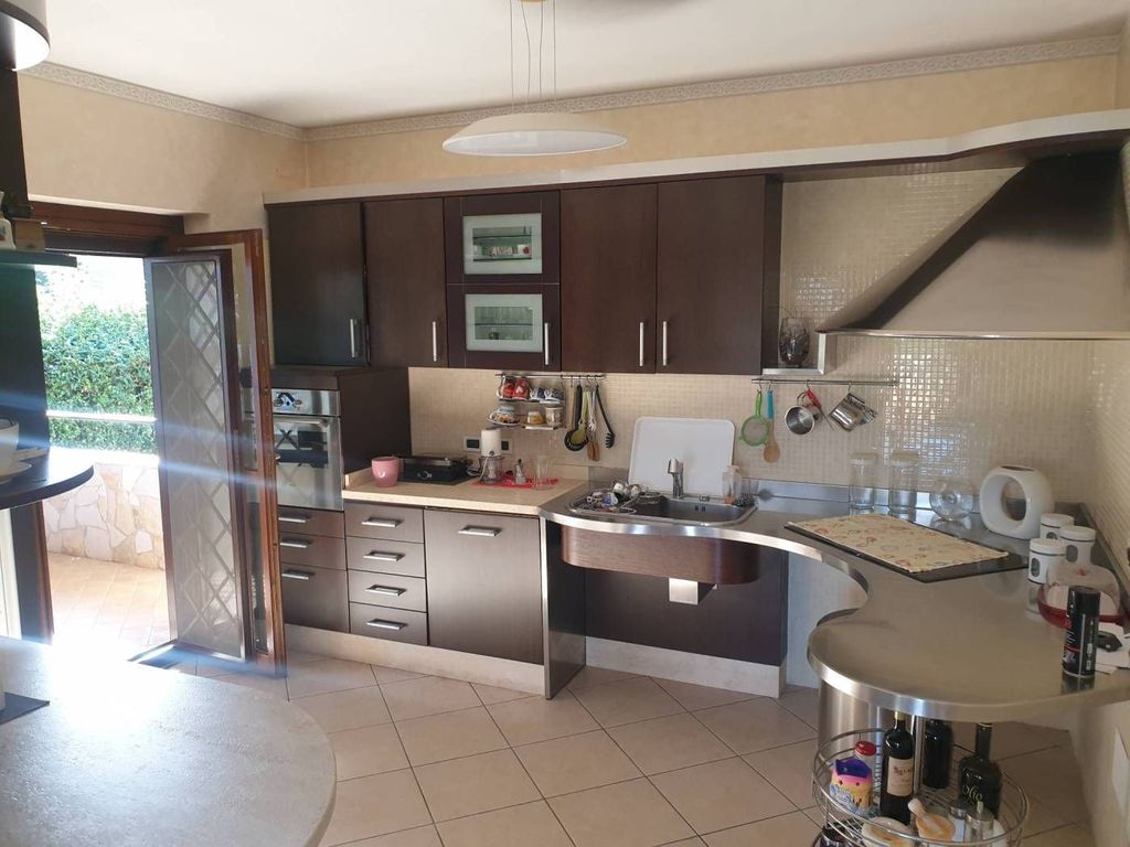 Luxury House for sale in Rome, 780 000 €, Photo 7