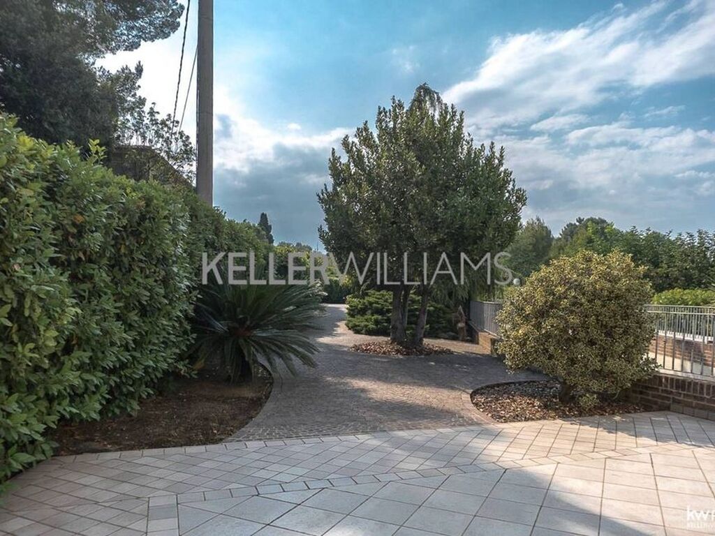 Luxury House for sale in Pesaro, 1 150 000 €, Photo 7