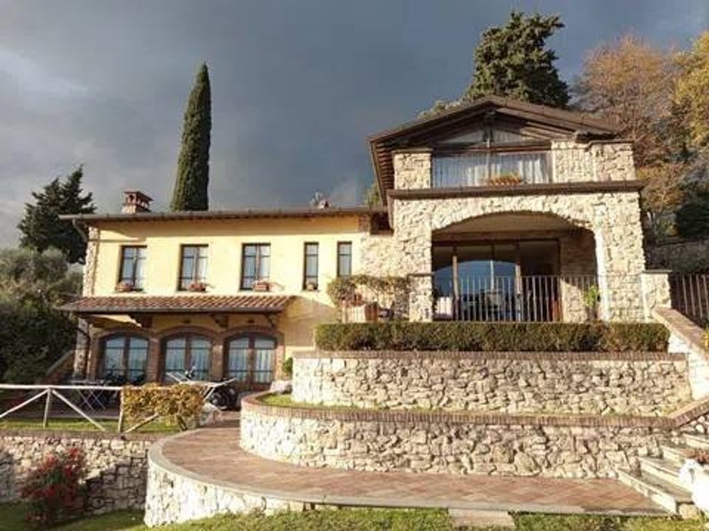 Luxury House for sale in Massarosa, 1 250 000 €, Photo 1