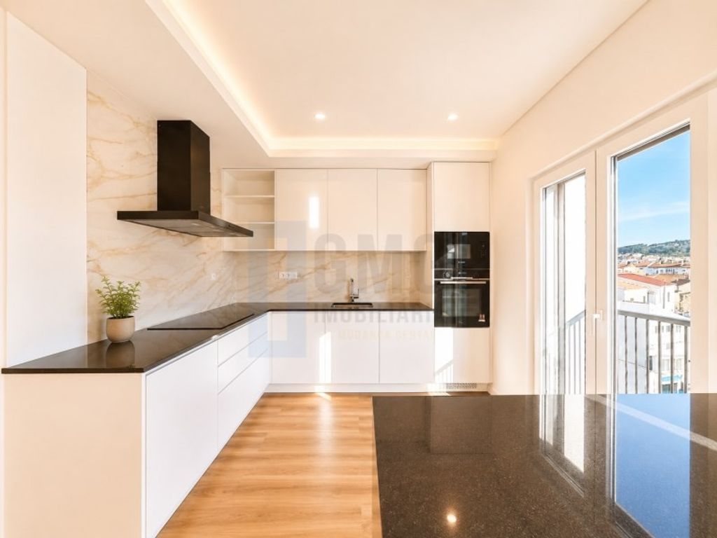 Appartement de luxe à vendre à Odivelas, 635 000 €, Photo 1