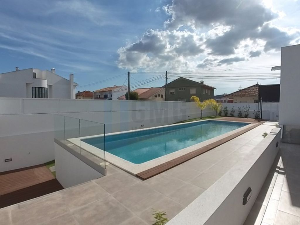 Maison de luxe à vendre à Loures, 850 000 €, Photo 1