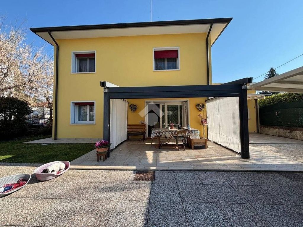 Maison de luxe à vendre à Conegliano, 600 000 €, Photo 1
