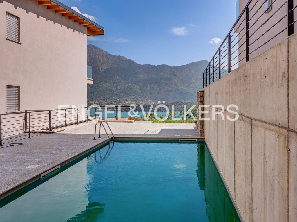 Luxury Apartment for sale in Vercana, 550 000 €, Photo 1