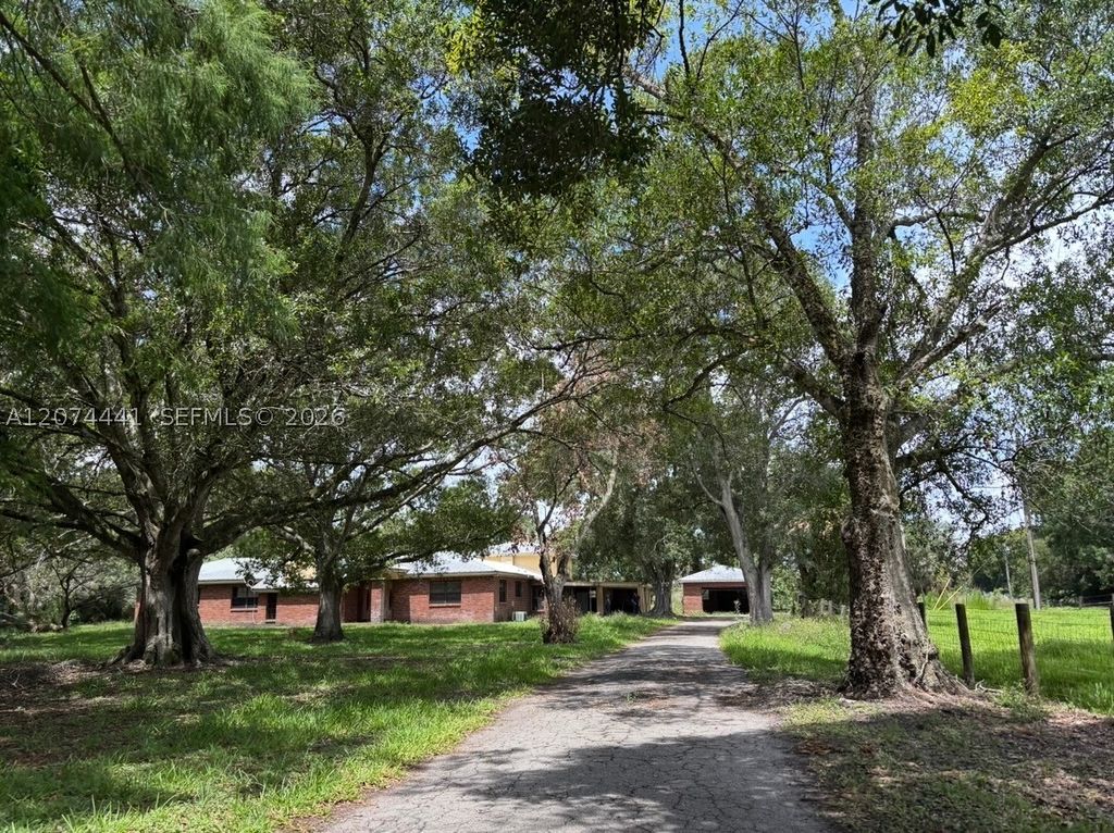 Maison de luxe à vendre à Clewiston, 2 393 902 €, Photo 1