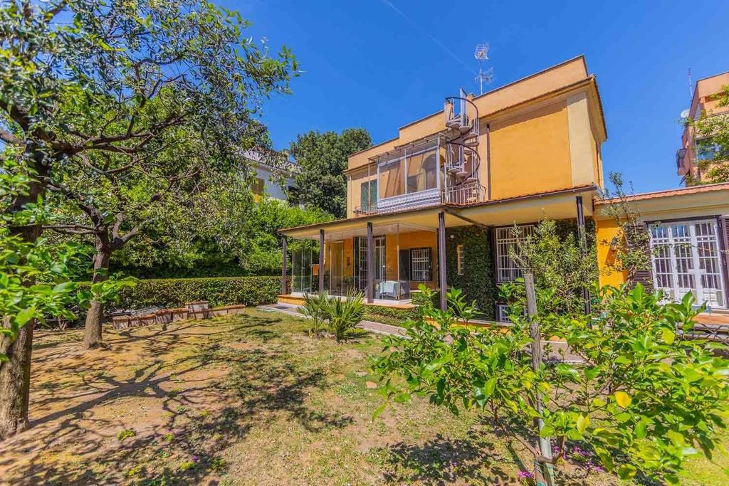 Maison de luxe à vendre à Rome, 2 450 000 €, Photo 1